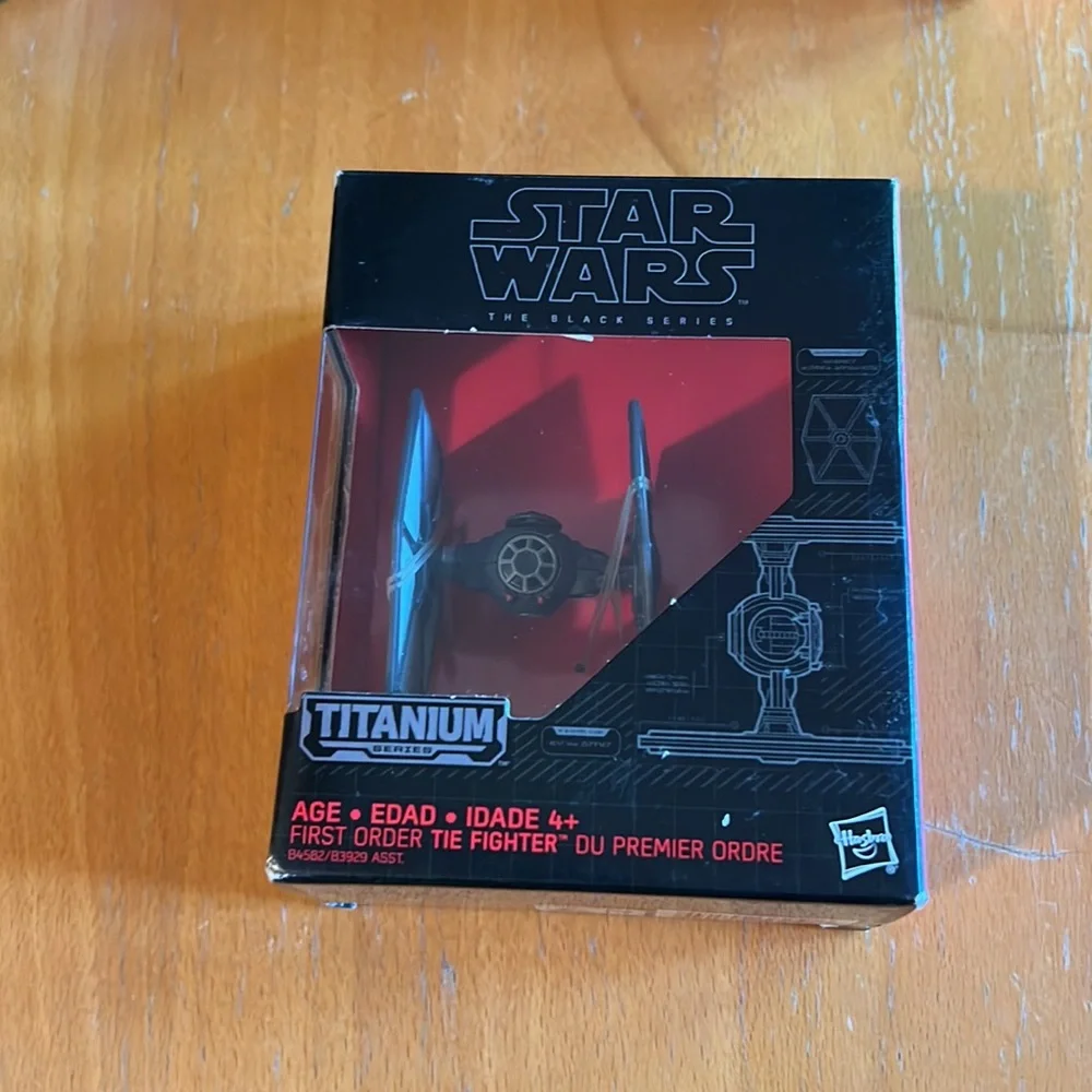 Star Wars (The Black Series) Titanium Series (Figures) - Picture 7 of 9